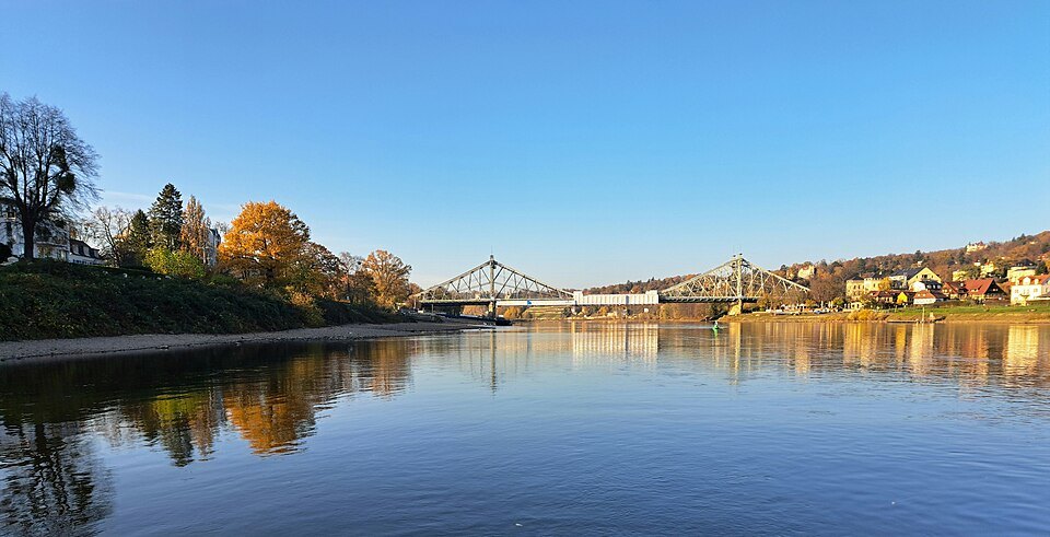 The Blaues Wunder far down the Elbe in autumn