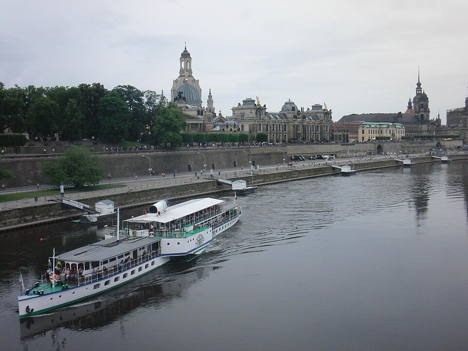 Steamers moored below Brühl's Terrace