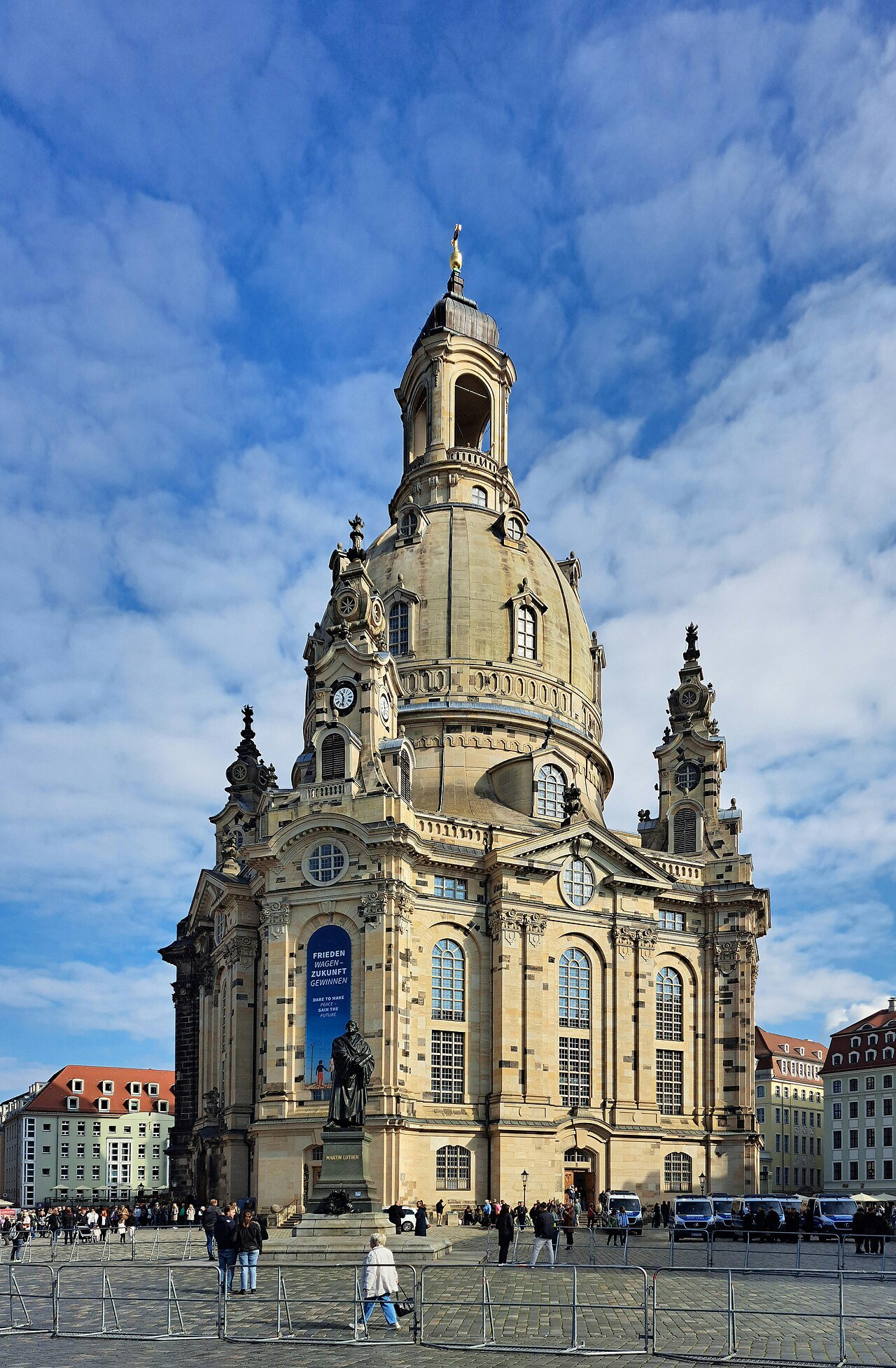 The Frauenkirche over the rebuilt Neumarkt