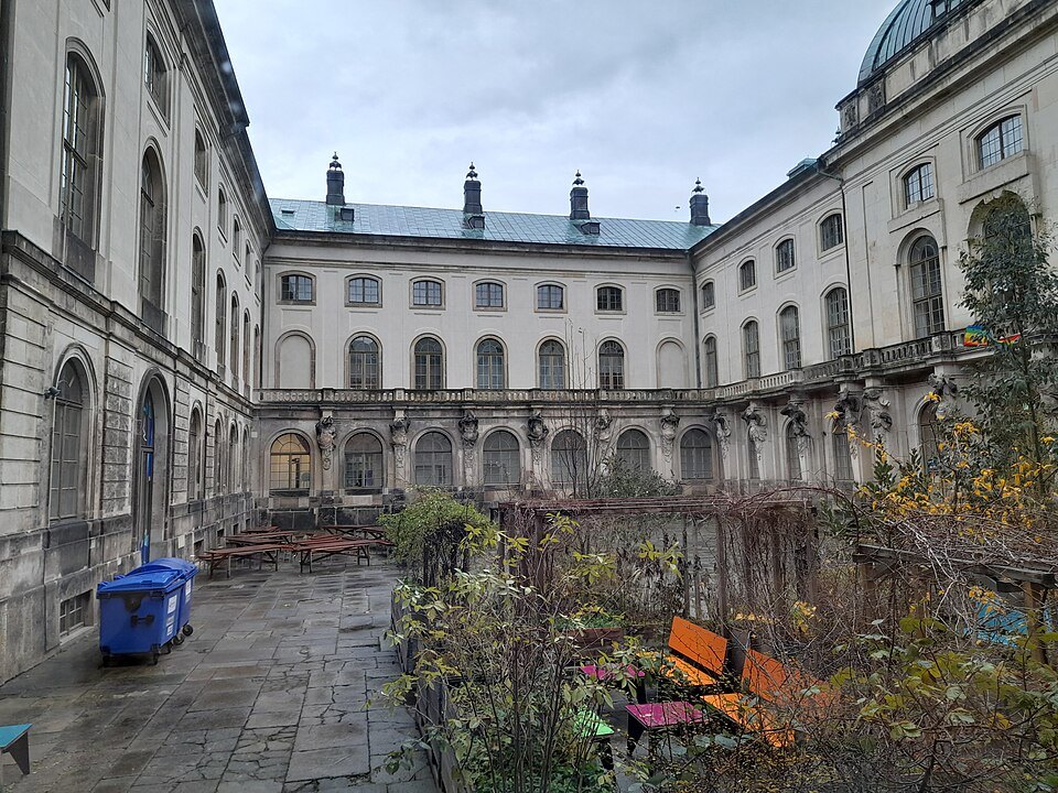 The Japanese Palace's inner courtyard