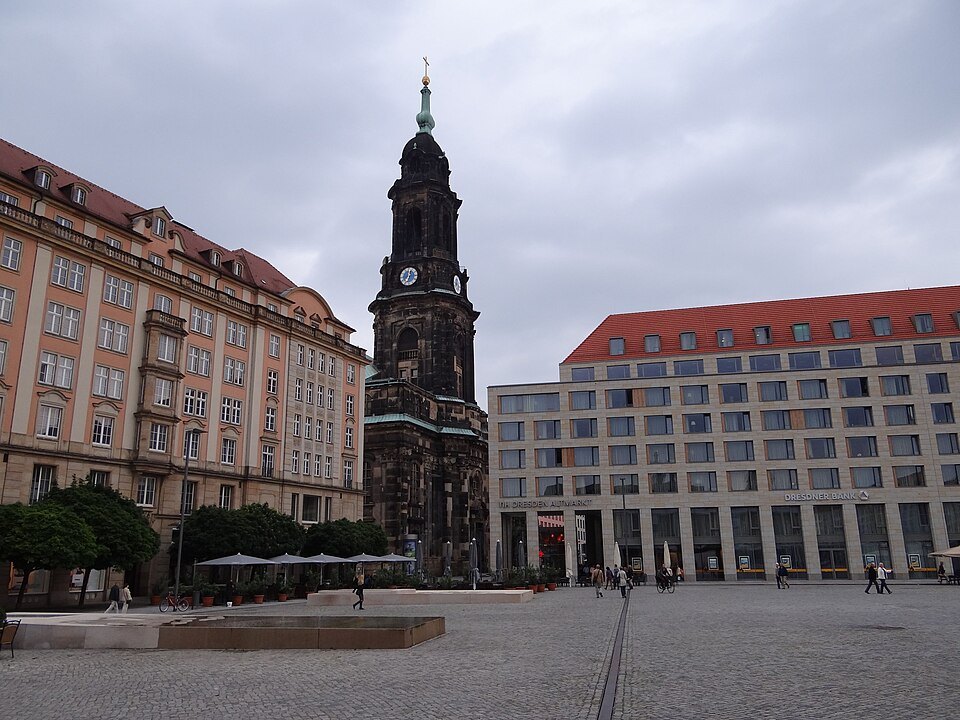 The Kreuzkirche tower over the Altmarkt