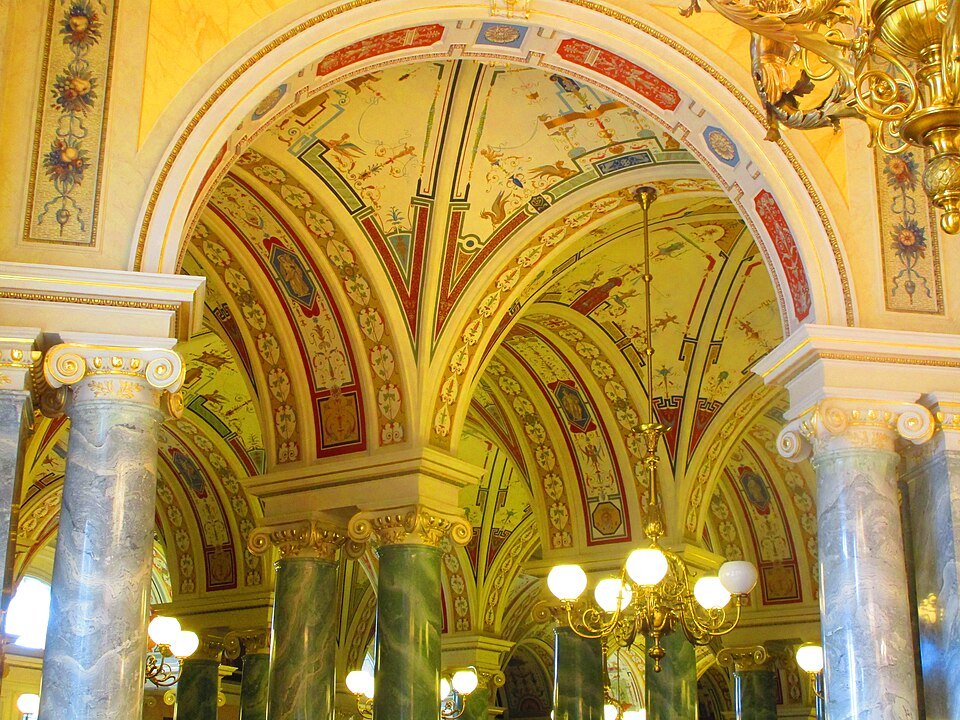 The painted foyer vaults of the Semperoper
